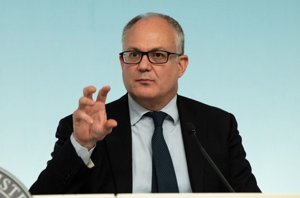 Il gioco delle tre carte del governo. Agli imprenditori 12 miliardi già loro