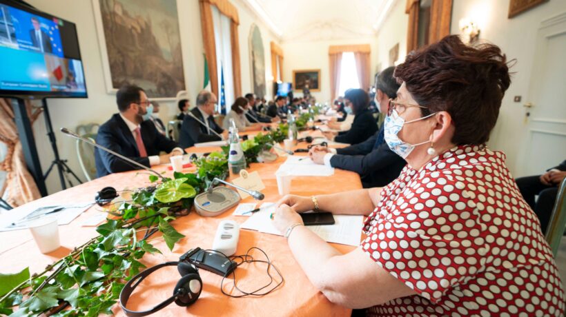 Il Pd si piega agli Stati generali. Troppo pericoloso far saltare tutto
