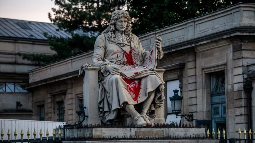 Ma quale razzismo, chi attacca le statue cerca di demolire la figura del padre