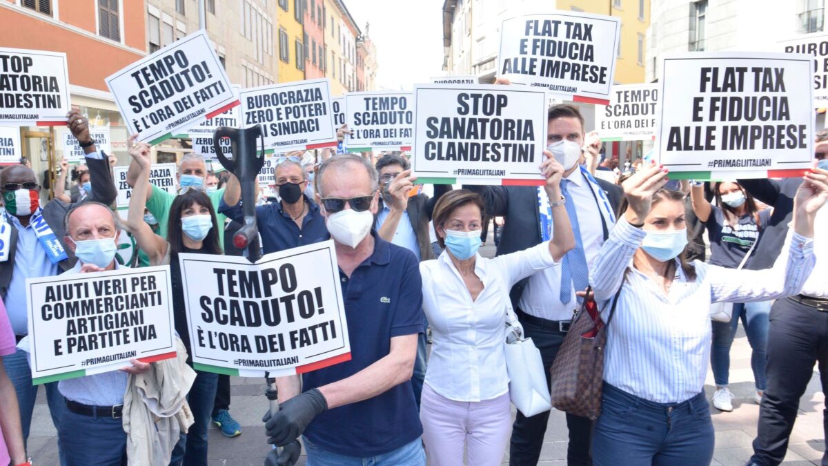 Vogliono mettere la mascherina alla sofferenza degli italiani