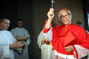 Il cardinale Zen tenta di svegliare il Papa: «A Hong Kong serve un miracolo dal cielo»