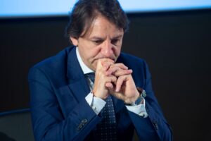 Nessuna trasparenza e troppi ritardi: la cassa integrazione manda in tilt Tridico