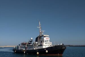 Le navi delle Ong assediano la Sicilia. I taxi del mare di nuovo in azione