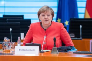 La Merkel proverà a imporci il Mes ma gli serviamo per l’asse con gli Usa