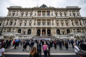 La scoperta dell’acqua calda e dei comitati per non decidere
