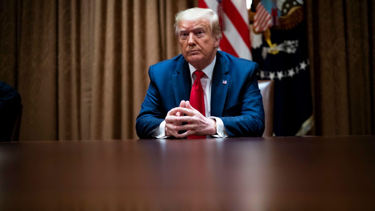Lettera di Viganò a Trump su Covid e antirazzismo Il presidente: leggetela tutti