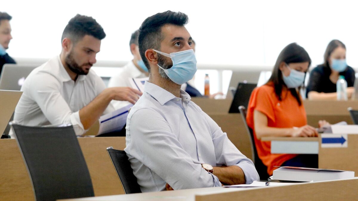 L’Oms ci augura una serena estate: «Il virus tornerà come la Spagnola»