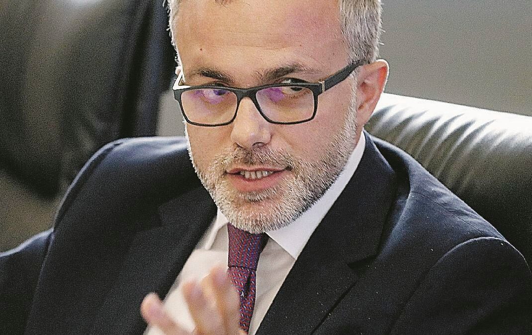Agenzia delle entrate fa un’infornata di 10 nuovi dirigenti senza il concorso