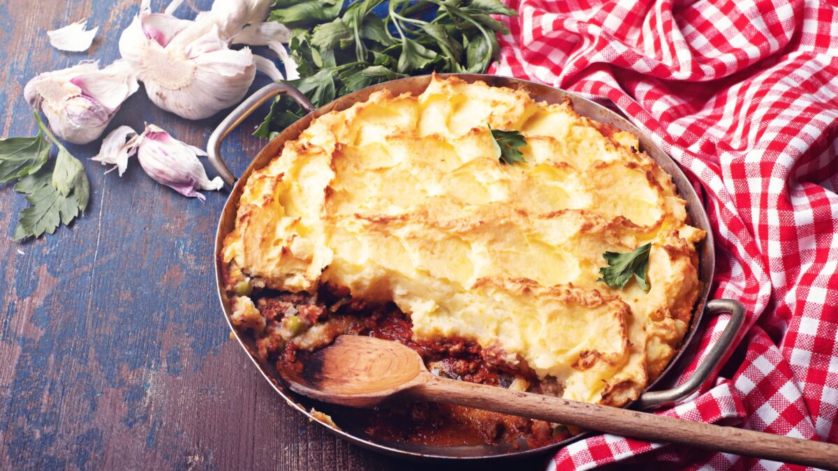 Cuciniamo insieme: tortino rustico di patate, legumi e verdure