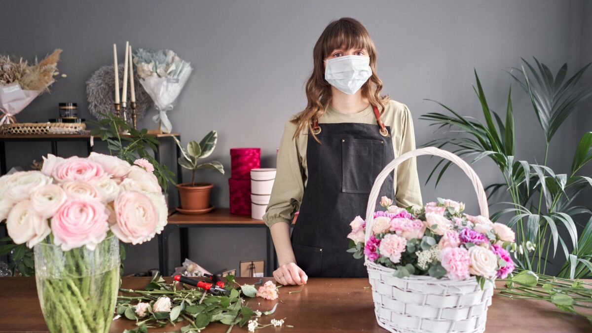 Coldiretti lo dice con un fiore: «Conte svegliati»