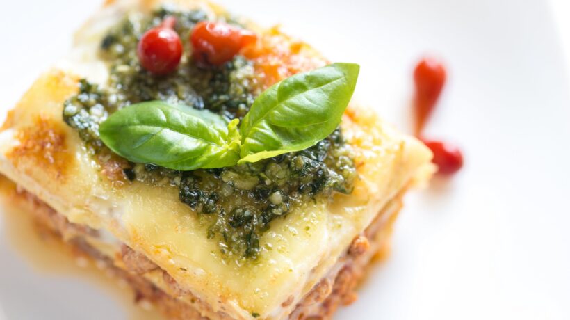 Cuciniamo insieme: lasagnette con ragù di astice e pesto leggero