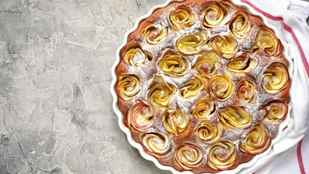 Cuciniamo insieme: torta di rose emiliana