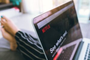 Timvision si allea anche con Netflix. Tutto il catalogo sulla piattaforma