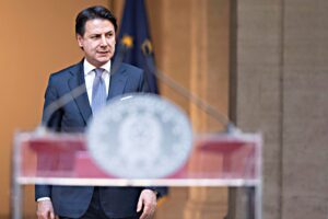 Due buone notizie per l’Italia, ma Conte fa lo gnorri