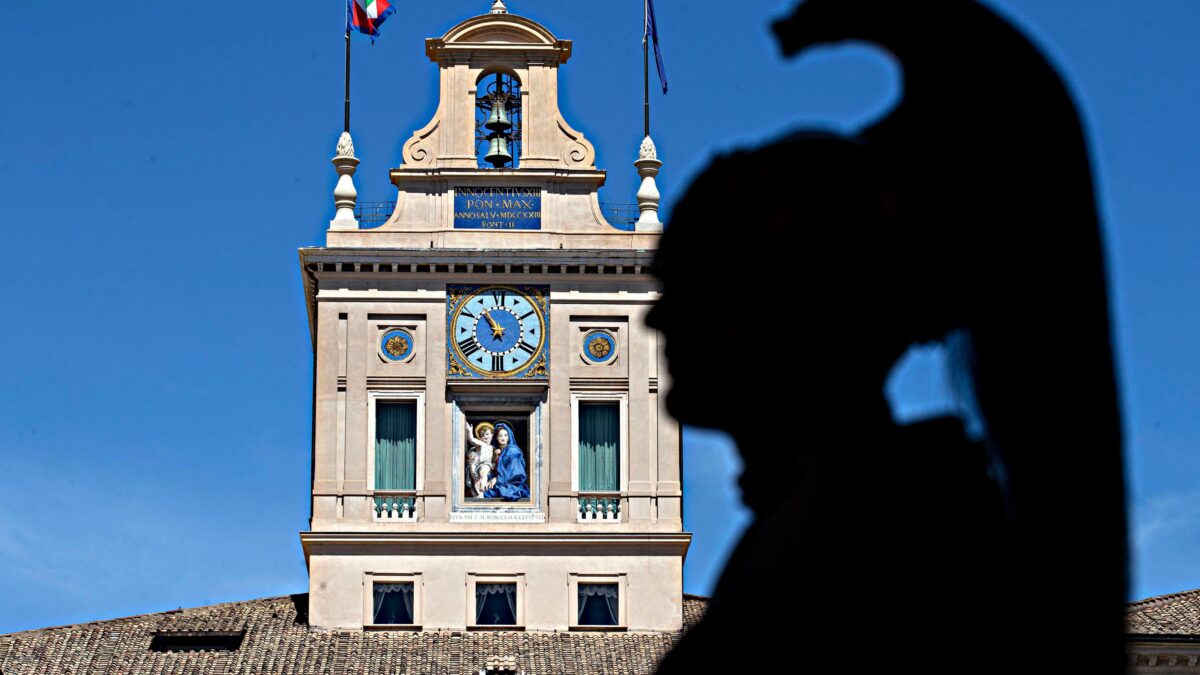 Il piano di Giuseppi: confida nel virus per rimanere in sella. E sogna il Quirinale