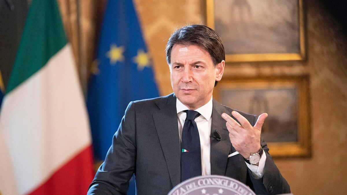 L’Italia crolla, ma Giuseppi pensa alla sua poltrona