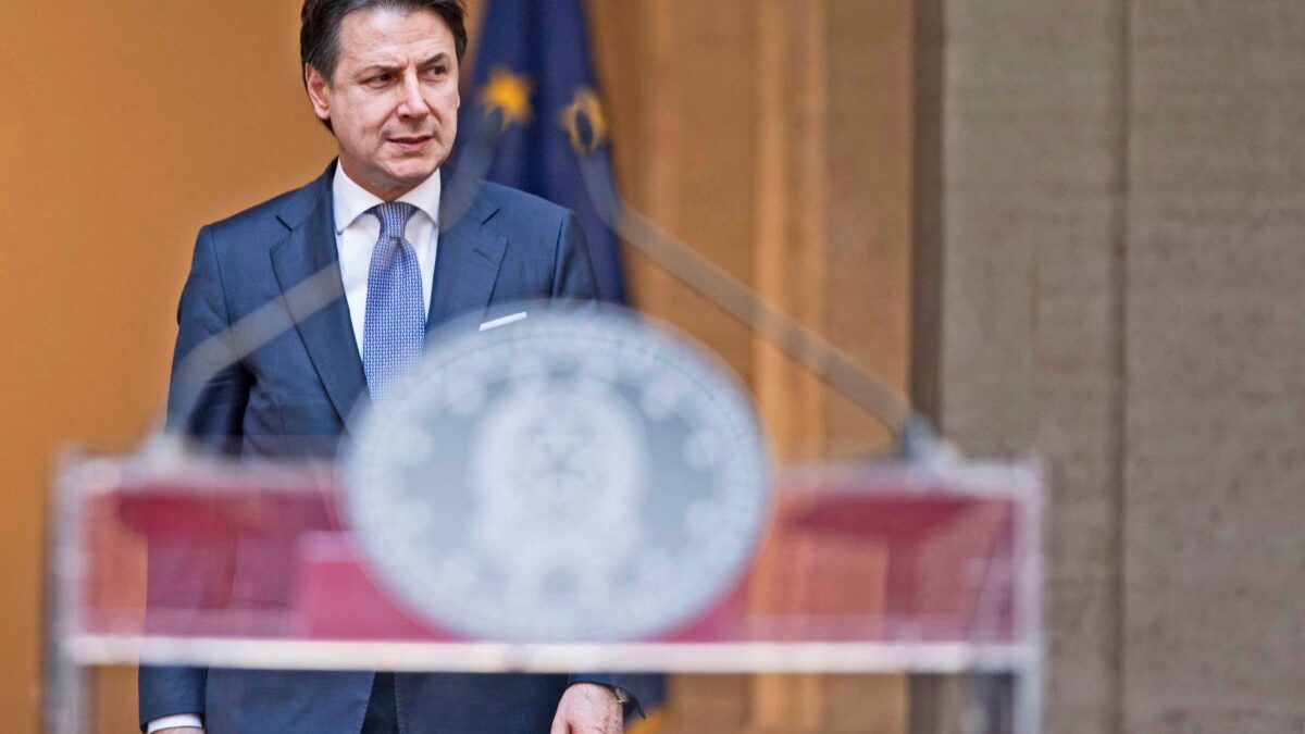 Giuseppi fa lo show in mezzo agli scioperi. Il centrodestra gli sbatte la porta in faccia