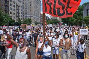 Il Dragone approfitta delle proteste e aizza l’Africa contro gli Stati Uniti
