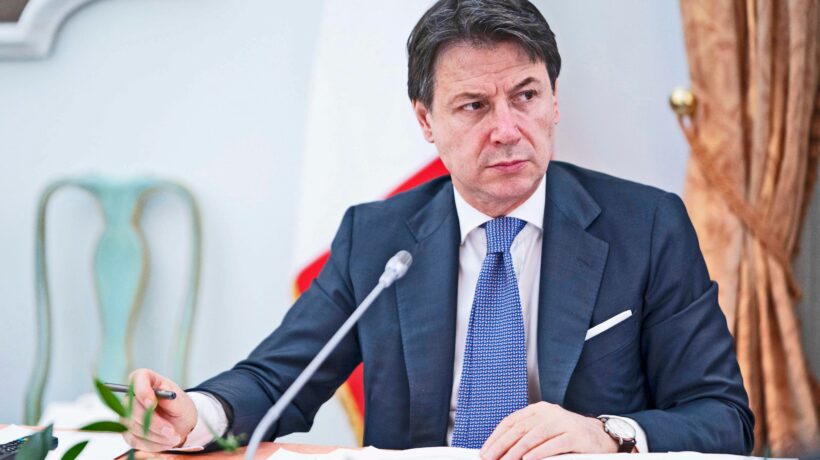 Conte rimanda l’italia a settembre