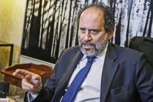 Colle intercettato, quattro «corazzieri» per Napolitano