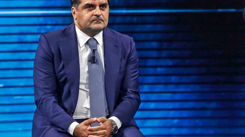 Online i messaggi col titolare del caso Grillo jr
