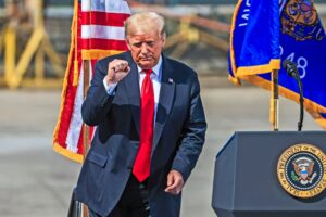 L’ultima provocazione degli ayatollah Mandato di cattura contro Trump