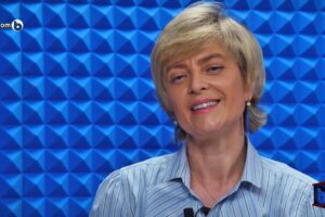 Elisabetta Frezza: «Il virus è il pretesto per finire d’abbattere una scuola diroccata»