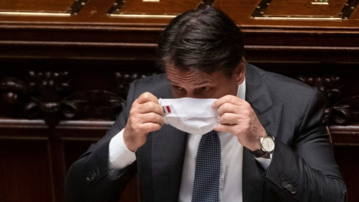 Sui barconi l’ipocrisia di Conte non ha confini