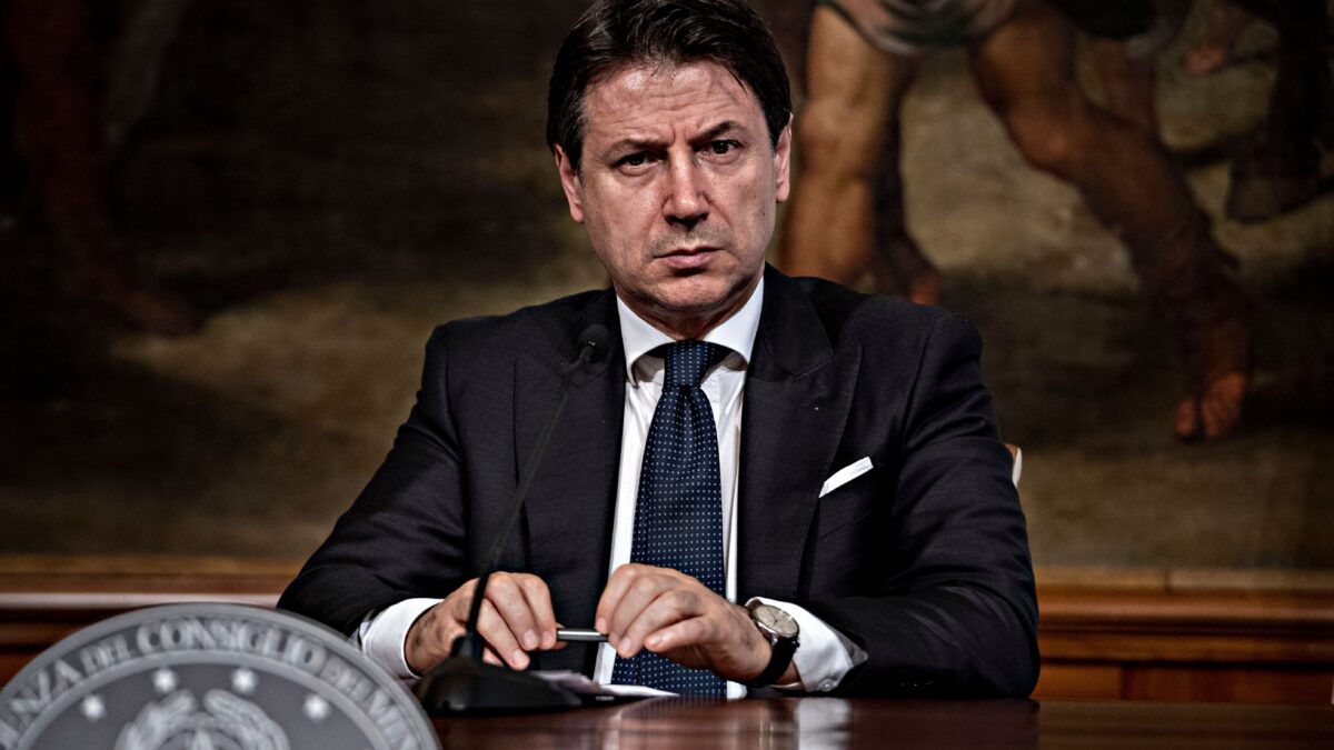 L’unico precario da licenziare: Conte