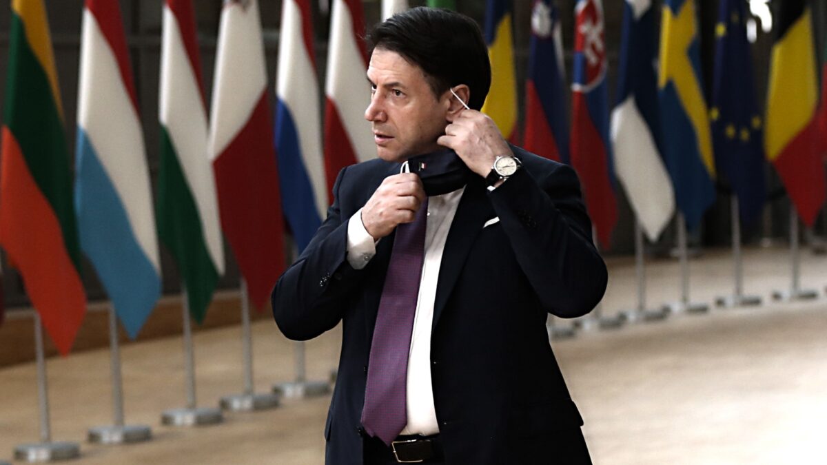 Conte festeggia per nascondere la sconfitta