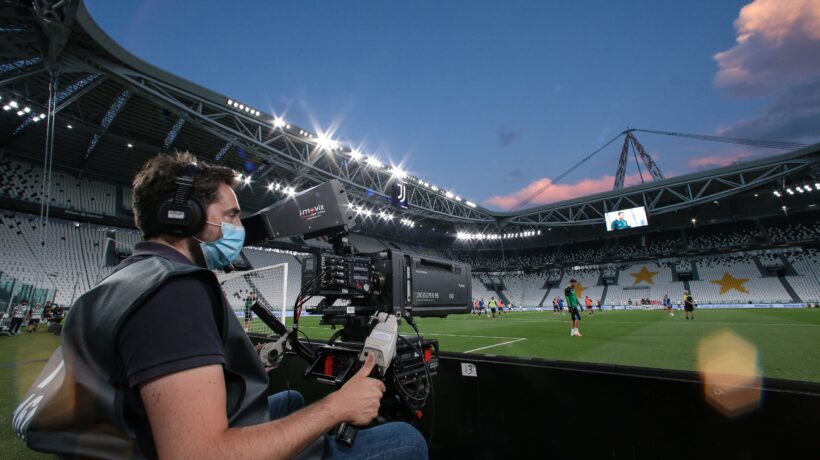 Ci sono sei pretendenti per i diritti tv e subito creano il derby nella Serie A