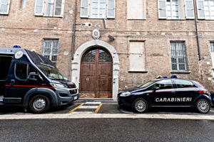 Rimosso il capo dei militari infedeli. L’ex comandante invece è al ministero