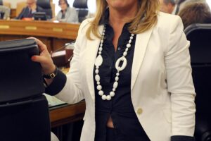 Online i messaggi con Pina Casella e Antonella Ciriello