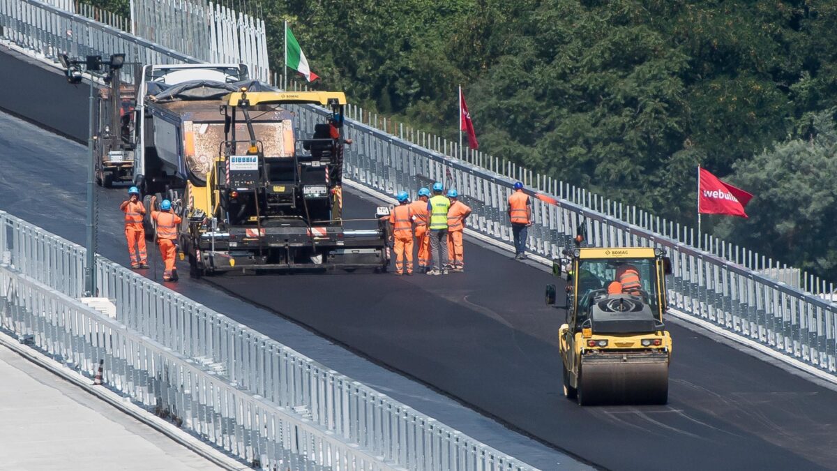 L’avvocato preme per la revoca ad Aspi. I dem a rimorchio, solita piazzata di Iv