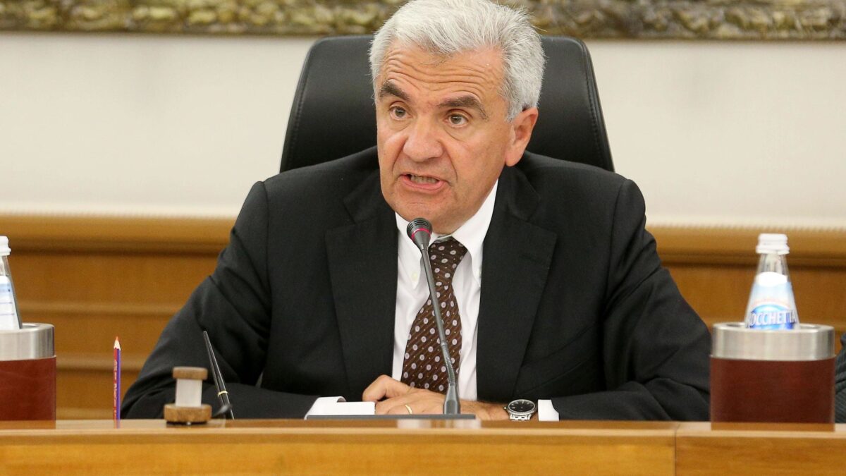 Online i messaggi tra Palamara e l’ex ministro