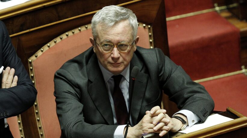 Costituzione alterata e privatizzazioni. Il «delitto perfetto» della sovranità