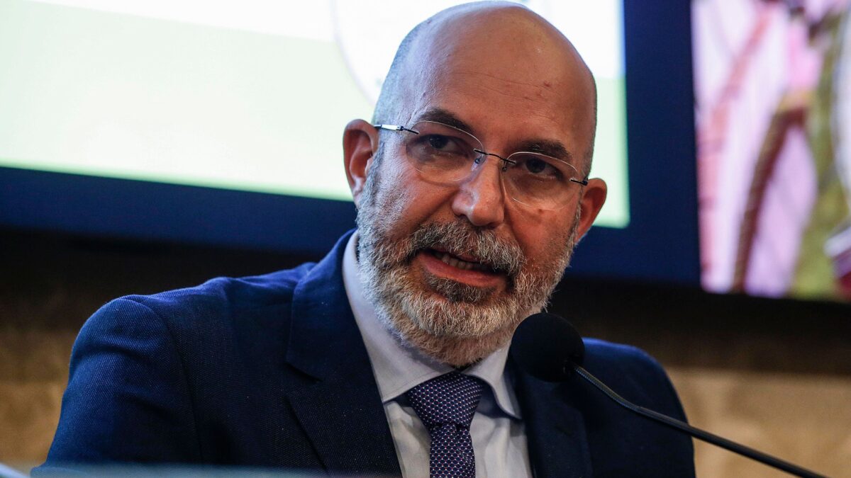 ll Pd scippa ai 5 stelle le commissioni di peso