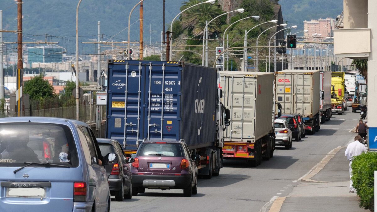 Autostrade in tilt e fregole green fermano i porti peggio del Covid