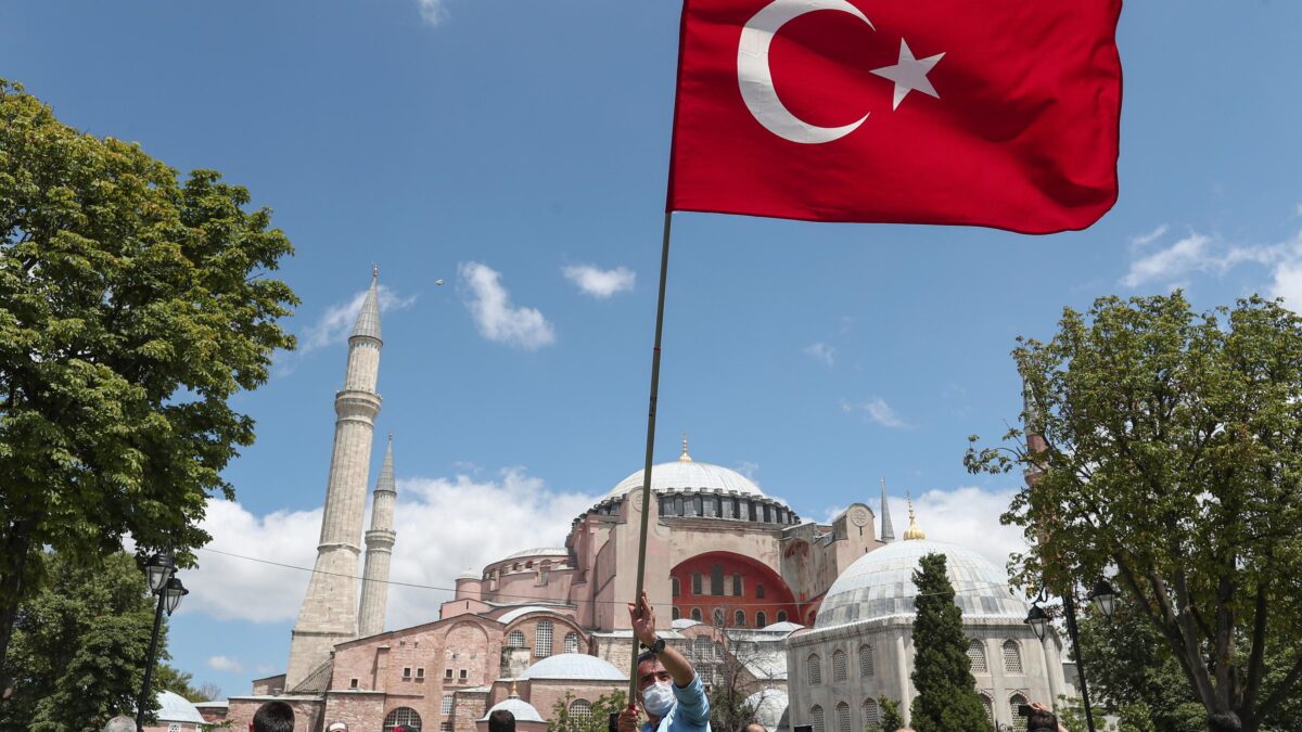 La strategia delle tensione di Erdogan. Siria, Libia e ora un fronte in Armenia