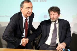 Sul Piccolo Teatro la Lombardia va alla guerra contro comune e ministero