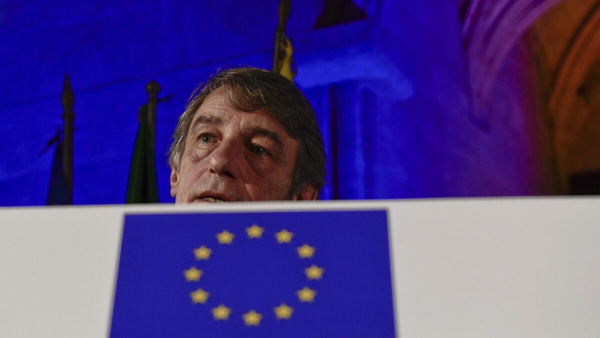 I soldi del Mes non li vuole nessuno. E il Fondo si fa pubblicità ingannevole