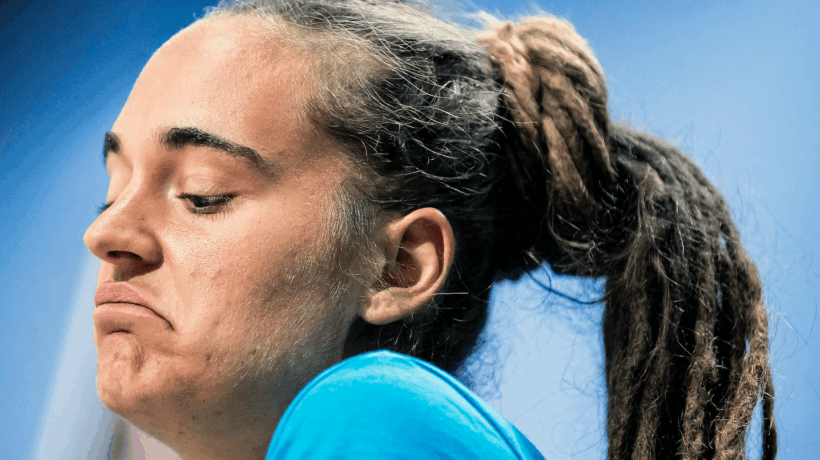 Bloccata la nave di Carola Rackete: «Mette in pericolo gli immigrati»