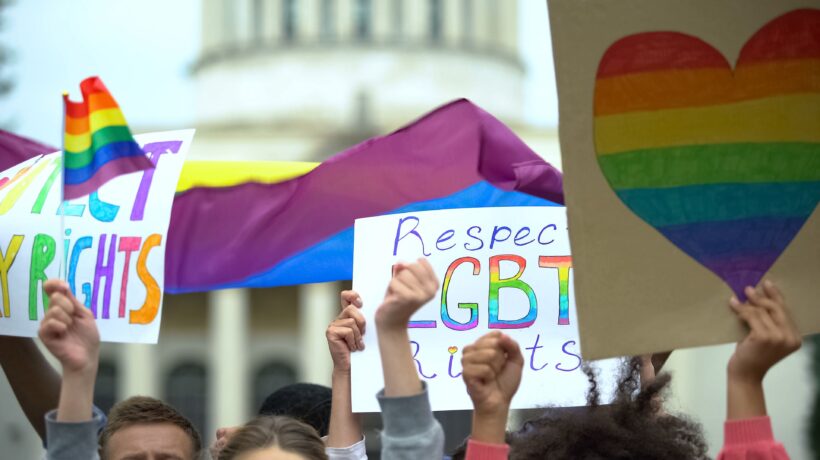 Omofobia: «Domanda all’Unar: cosa c’entra il transgenderismo con le capacità imprenditoriali?»