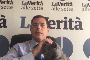Parlamento paralizzato dalle liti dei grillini