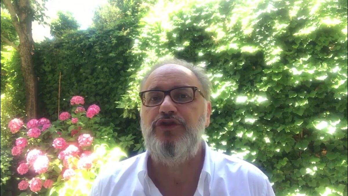 Mes, concessioni, giustizia: così galleggiamo sulla palude della politica