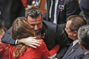 Dalla legge sull’omofobia spariscono ritiro del passaporto e coprifuoco