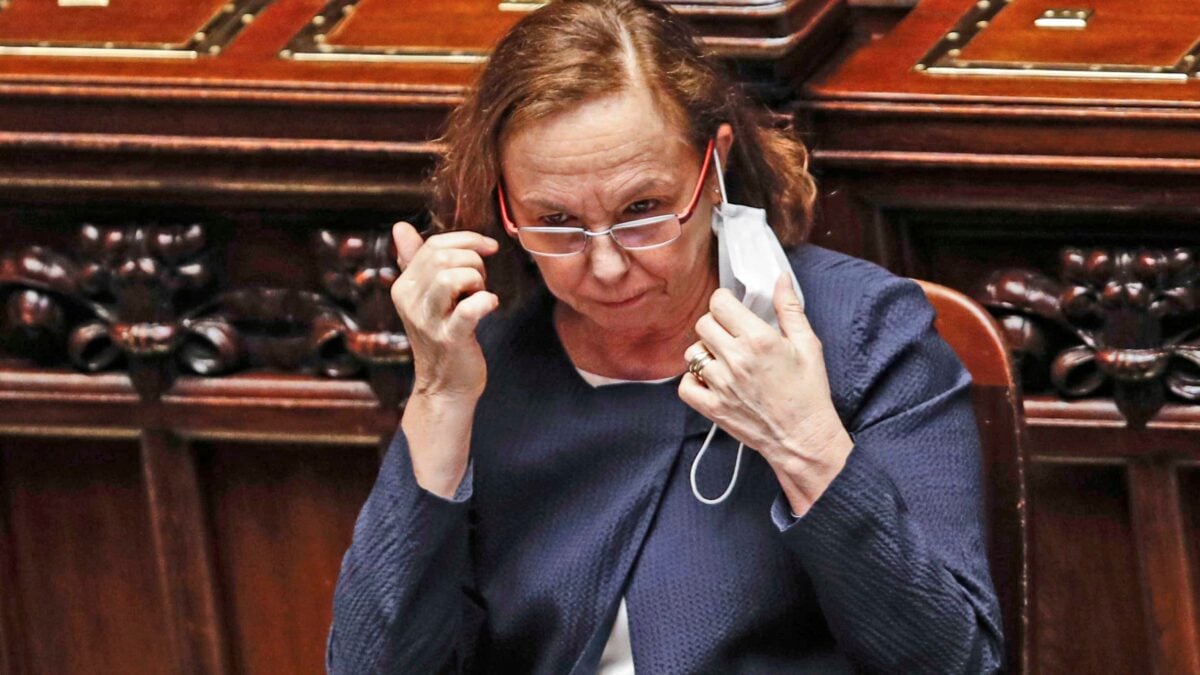 I cassintegrati aspettano ancora. Agli immigrati arrivano 170 milioni