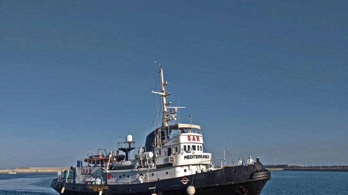 Sbarcati 183 profughi in un giorno