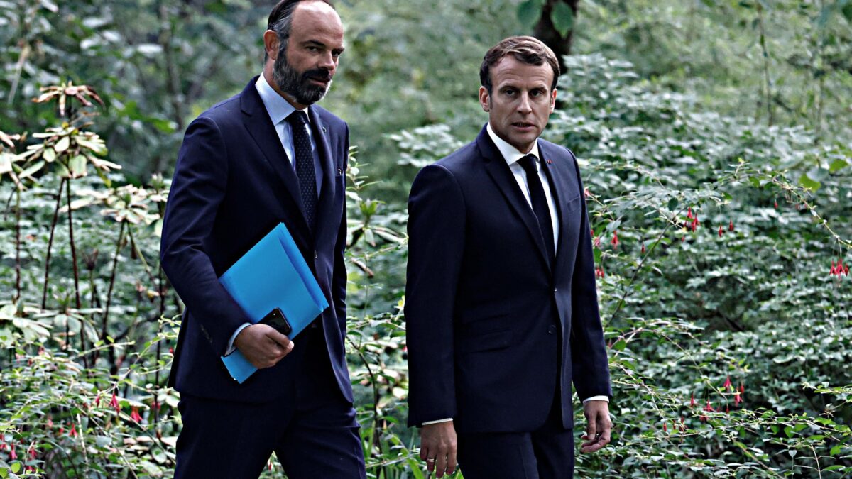 Via Edouard Philippe, arriva Castex. Il re Sole non gradisce chi fa ombra