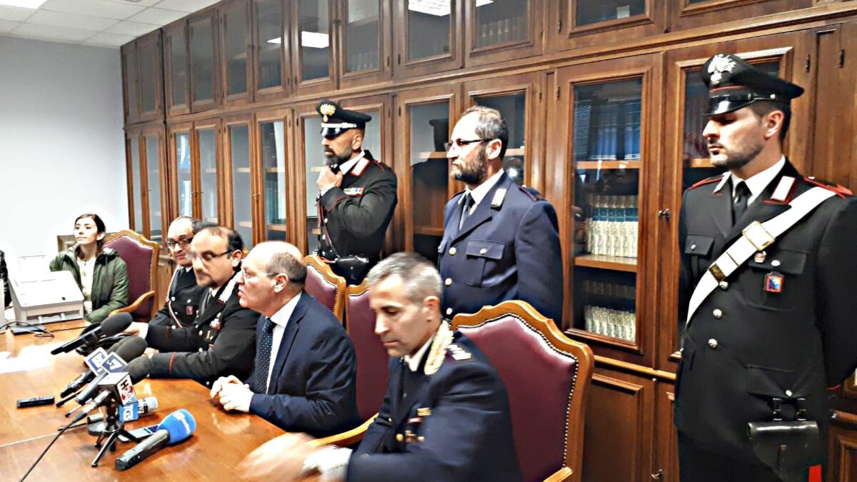 I messaggi tra Palamara e il procuratore di Viterbo